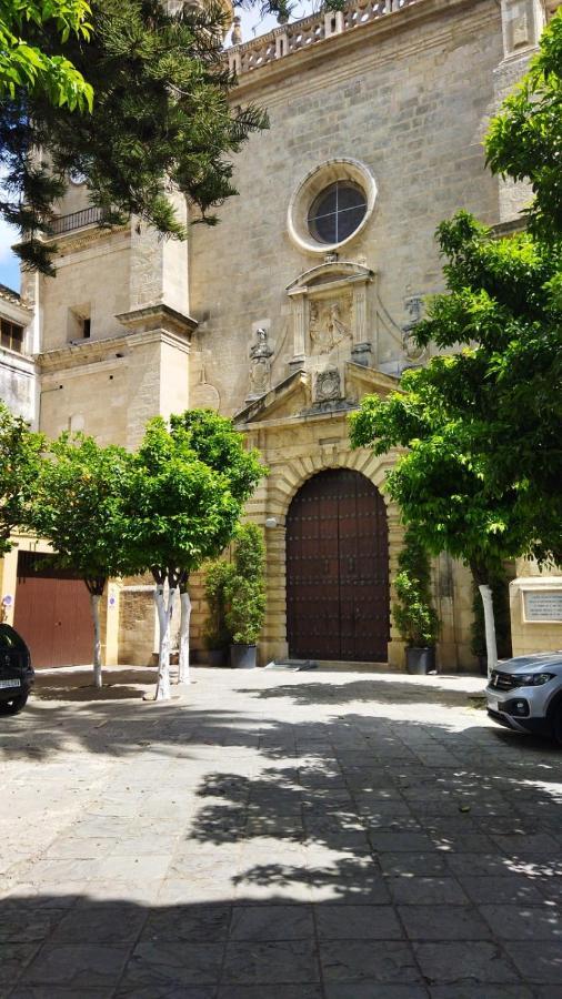Piso De Dos Dormitorios En El Centro De Sanlucar De Barrameda Luaran gambar